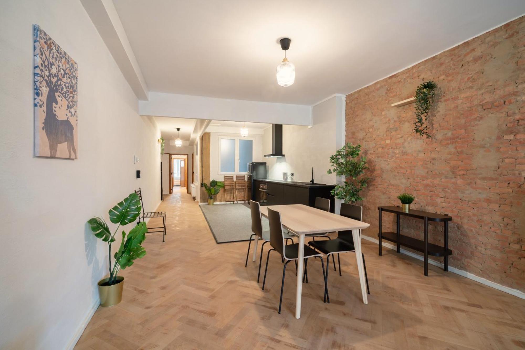Two-Bedroom Apartments In The Heart Of Amberes Exterior foto